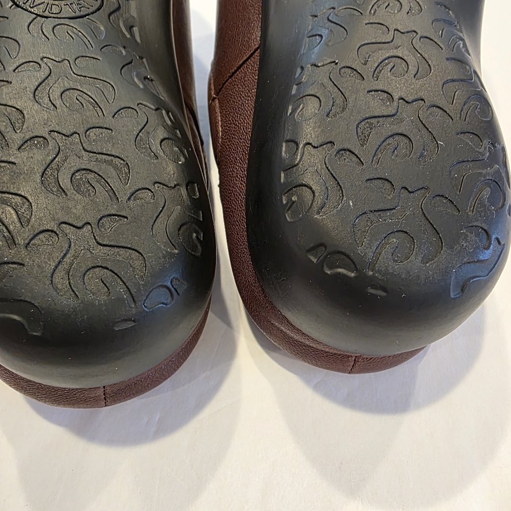 David Tate Brown Leather Mule Women's Size 7.5 W Like New - Picture 13 of 15